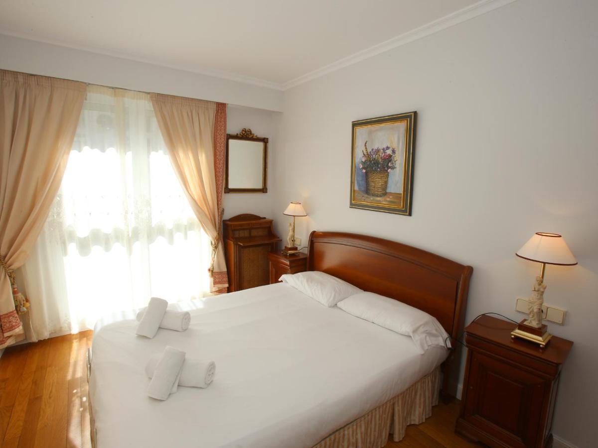 Ondarreta Apartment *